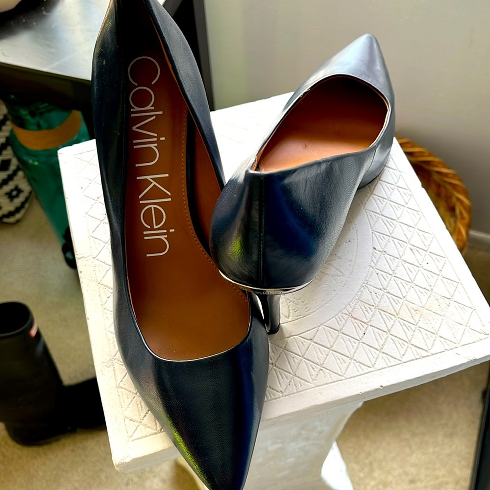 CALVIN KLEIN HEELS